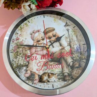 Ceas personalizat pentru bunici cu mesajul Cei mai cool bunici si ilustratie watercolor